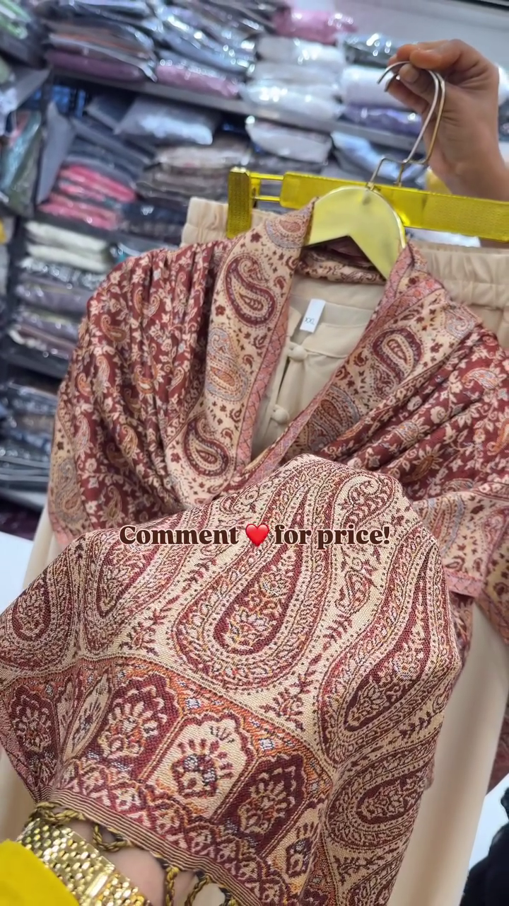 🌸 Elegant Paisley Grace Kurta Set with Matching Dupatta 🌸