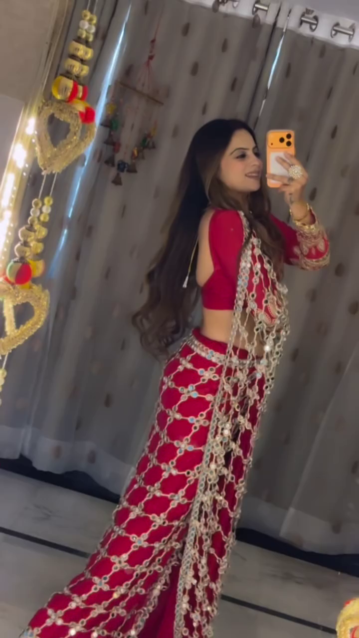 ❤️✨ Crimson Royale Mirror-Net Saree – A Showstopper for Every Celebration ✨❤️
