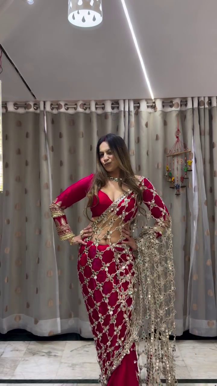 ❤️✨ Crimson Royale Mirror-Net Saree – A Showstopper for Every Celebration ✨❤️