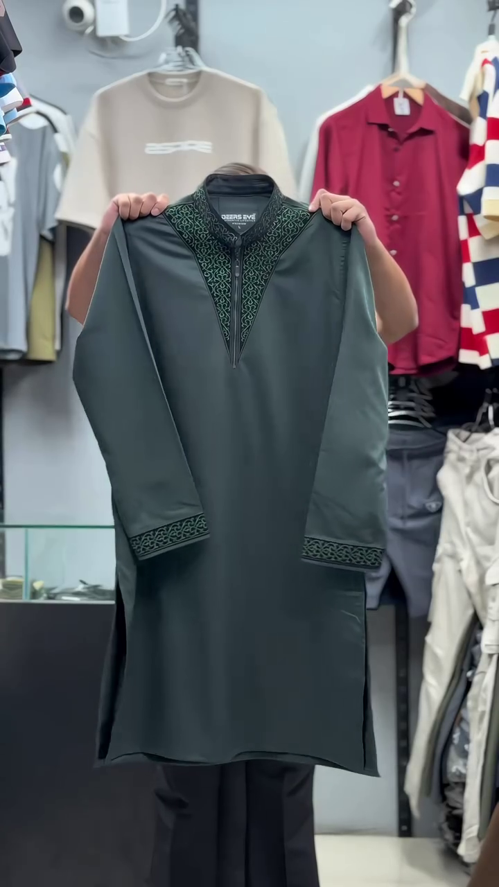 Elegant White Kurta with Designer Embroidered Collar