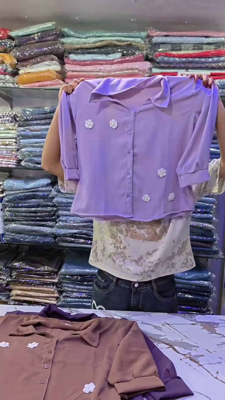 Stylish Purple Floral Accent Crop Shirt with Modern Feminine Appeal