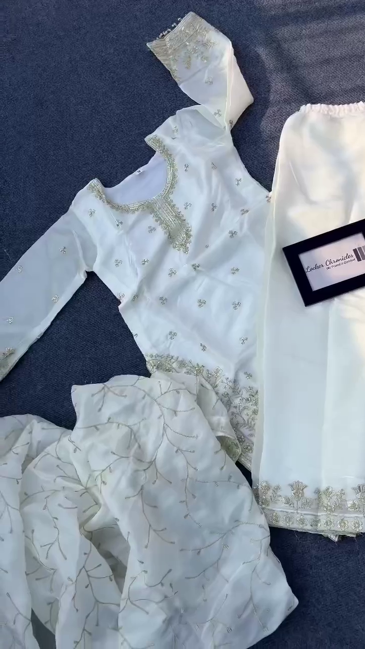 Elegant Ivory Embroidered Suit Set with Dupatta