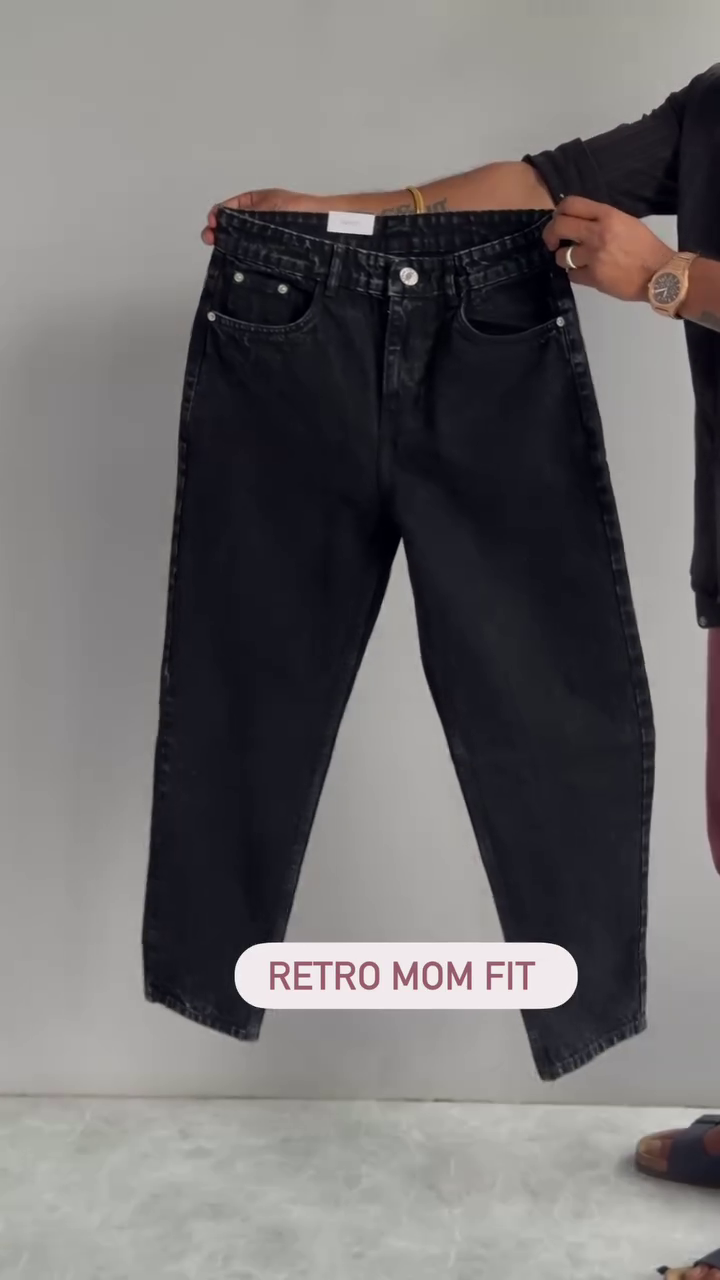 Retro Mom Fit Blue Jeans