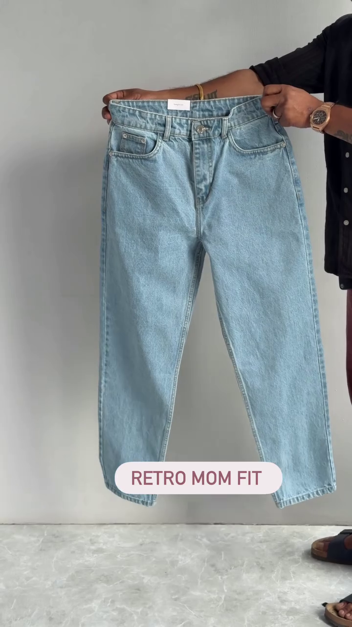 Retro Mom Fit Blue Jeans