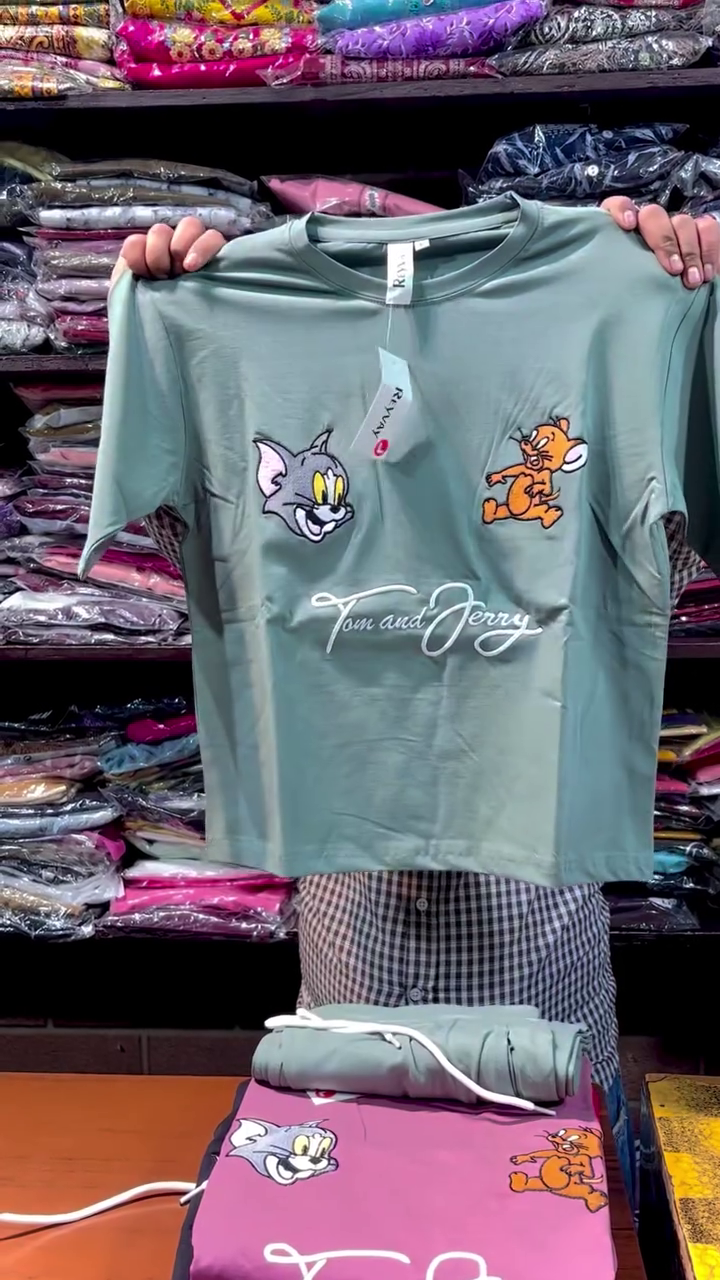 Trendy Tom & Jerry Graphic T-Shirt