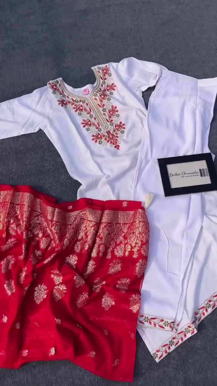 White & Red Festive Kurti Set