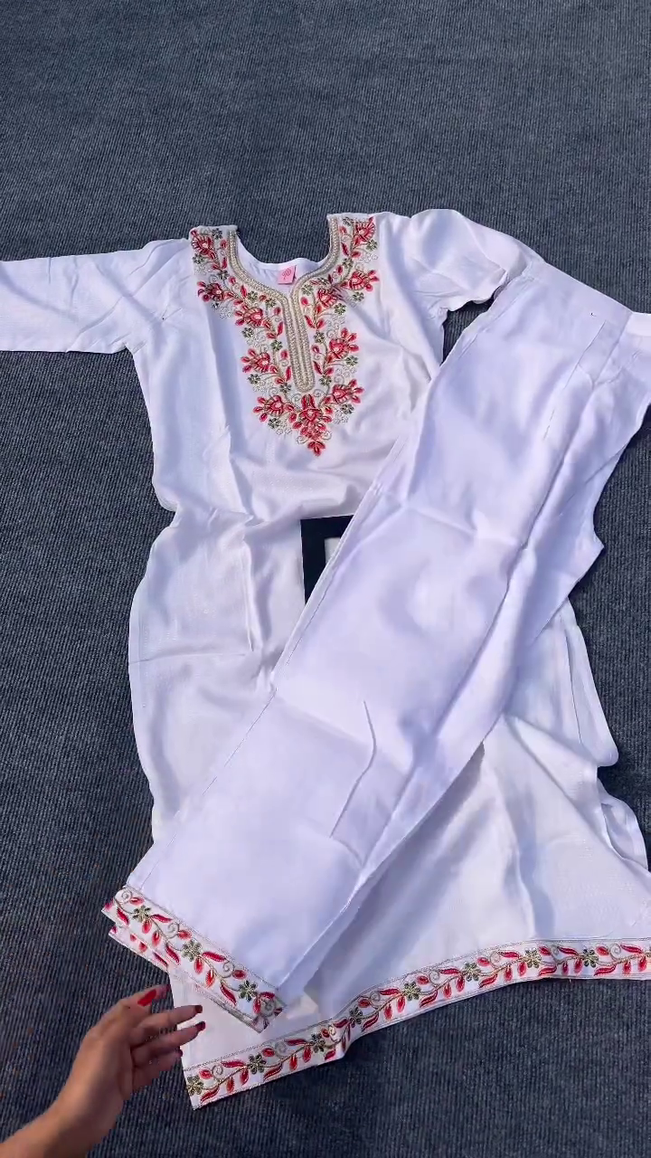 White & Red Festive Kurti Set