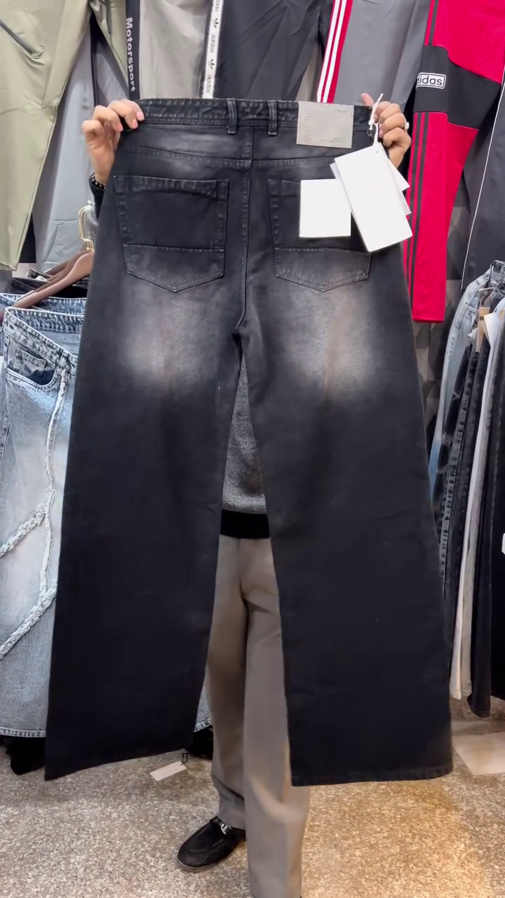 Black Washed Wide-Leg Denim Jeans