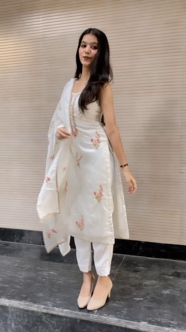 Women's Off White Cotton Embroidered Straight Kurta Set