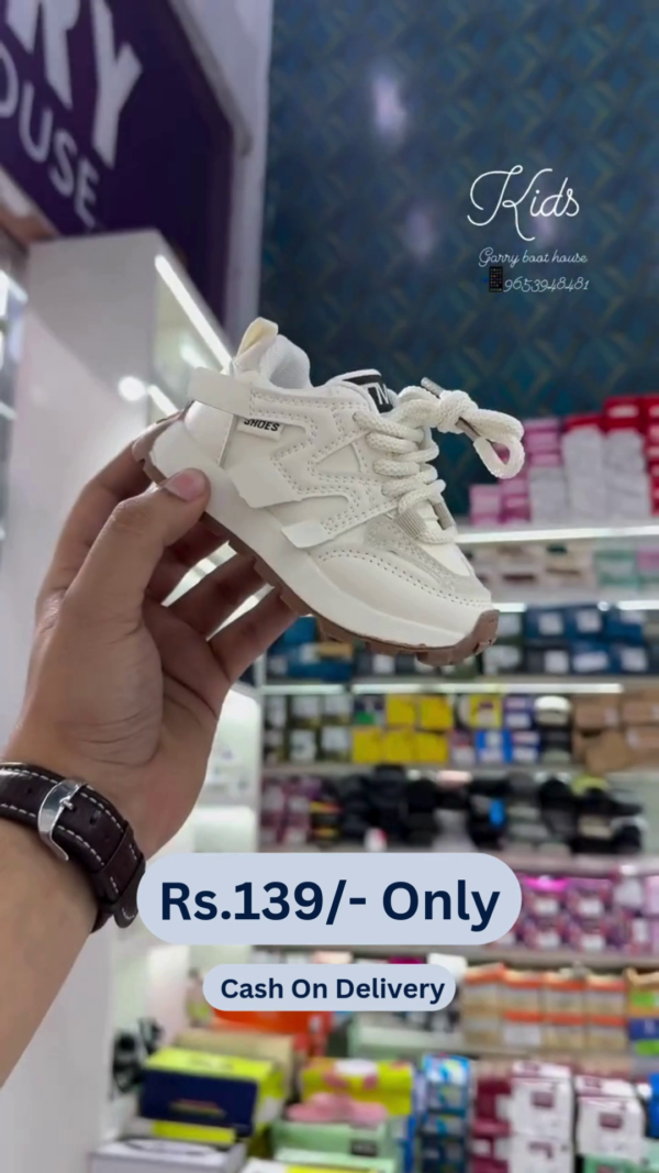 New hot children's casual shoes Fashion soft soles comfortable girls retro boys sports daddy shoes