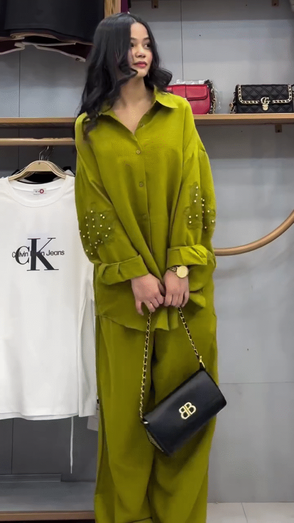 Women trendy Oversized Cotton Shirt Green - Image 6