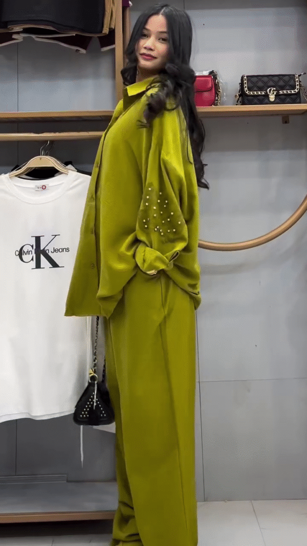 Women trendy Oversized Cotton Shirt Green - Image 5