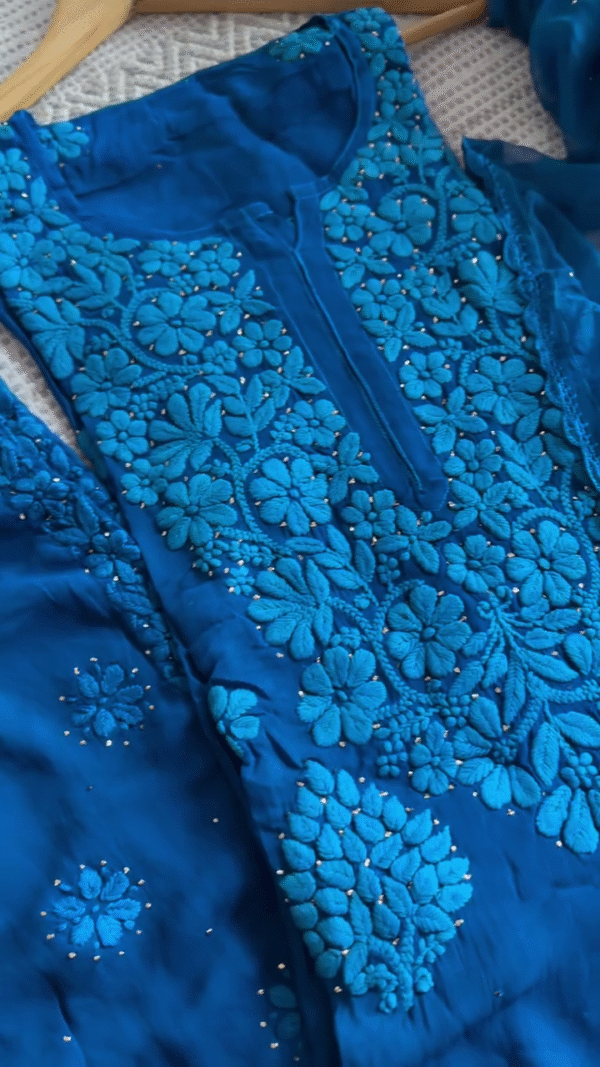🧿 | Newly Launched Super Trendy Long Lucknowi Chikankari Pure Viscous full set