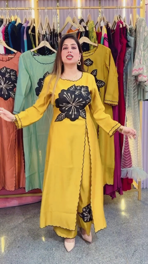 Designer suit with beautiful work - Image 5