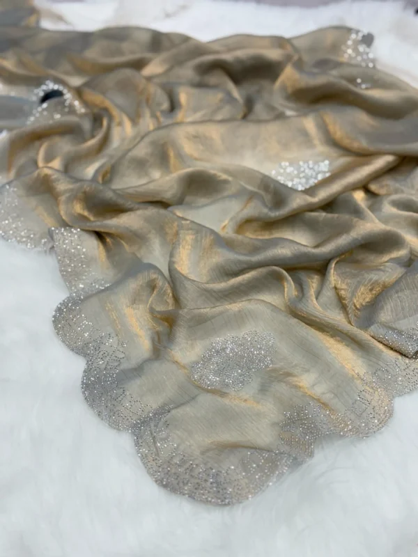 Two-Tone Grey Golden Diamond Suneri Saree - Image 4