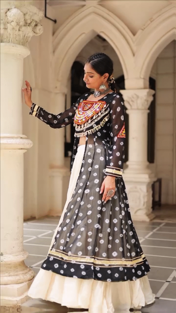 Pure Georgette Bandhani Print Work Navratri Lehenga Choli - Image 8